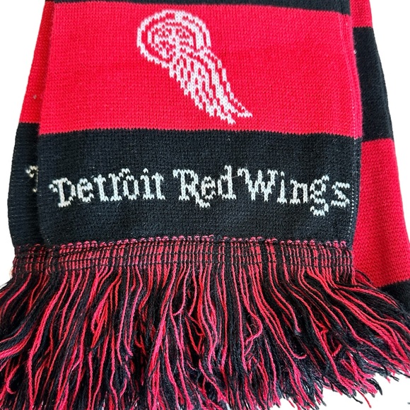 NHL Forever Collectibles Detroit Redwings Scarf NWT Red Black stripes fringe - Picture 2 of 8